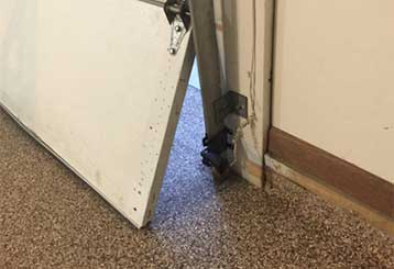 What's Wrong With My Garage Door? | Garage Door Repair Long Beach, CA
